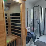 Privat bolig In Paradis